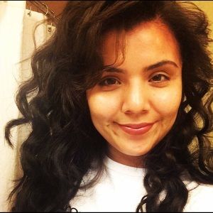 Meet your Posher, Elena